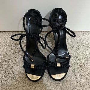 Authentic Gucci Velvet Rope Heels